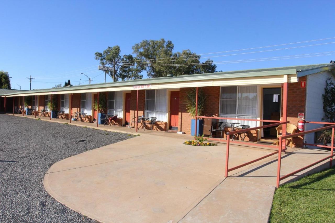 Cross Roads Motel Cobar Exteriör bild