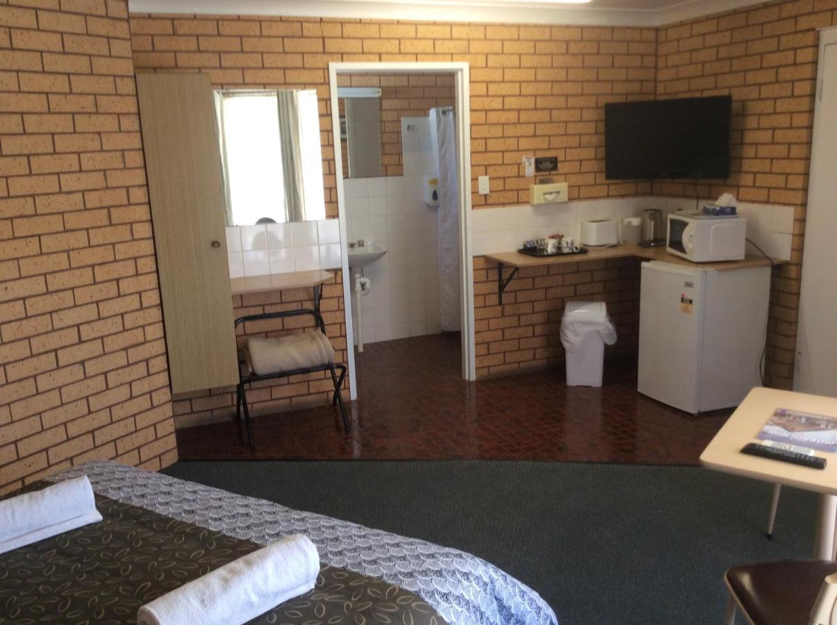 Cross Roads Motel Cobar Exteriör bild